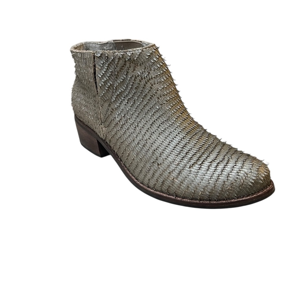 Matisse Textured Leather Ankle Booties